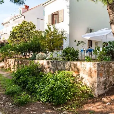 Modern In Zavala, 50 M² With Free Parking. Apartamento Zavala