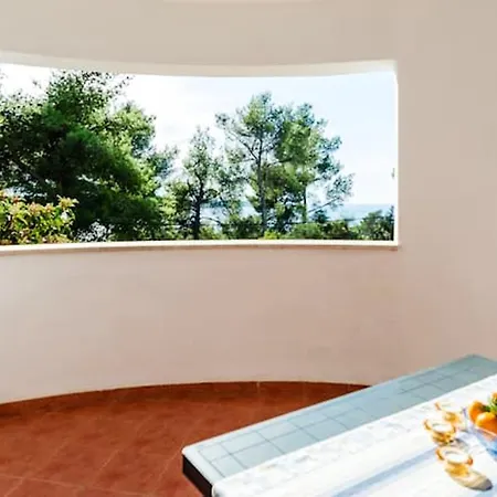 Modern In Zavala, 50 M² With Free Parking. *