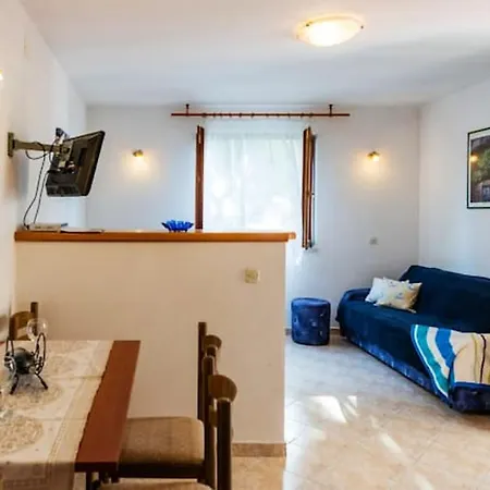 Modern In Zavala, 50 M² With Free Parking. Apartamento Zavala